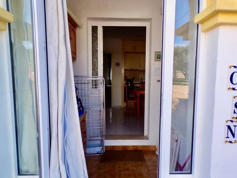 1 bedroom Bungalow for sale in Villamartin with pool - € 99,995 (Ref: 9378391)