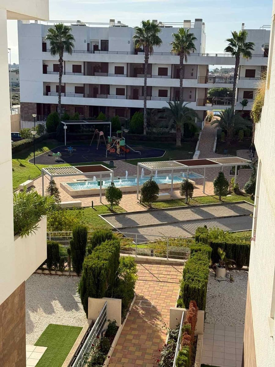 2 quarto Penthouse para venda em La Zenia com piscina garagem - 289 000 € (Ref: 9383568)