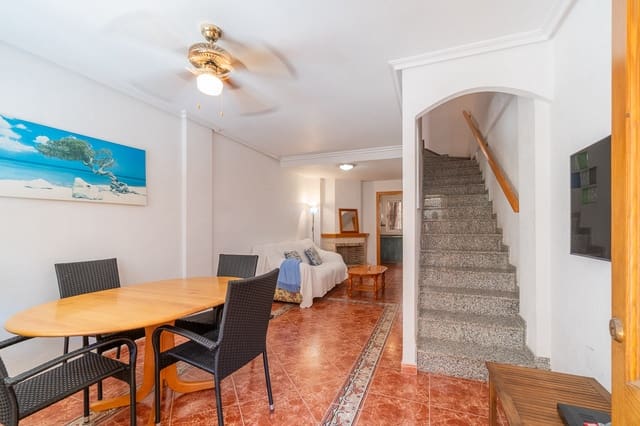 Chalet de 3 habitaciones en Playa Flamenca, Orihuela en venta con piscina garaje - 169.000 € (Ref: 9384001)