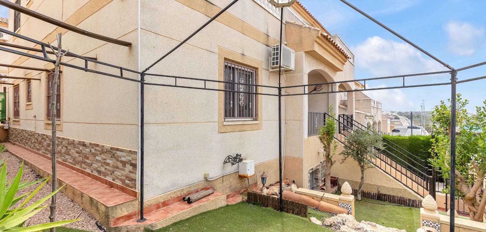 3 soveværelse Bungalow til salg i Playa Flamenca med garage - € 149.000 (Ref: 9388198)