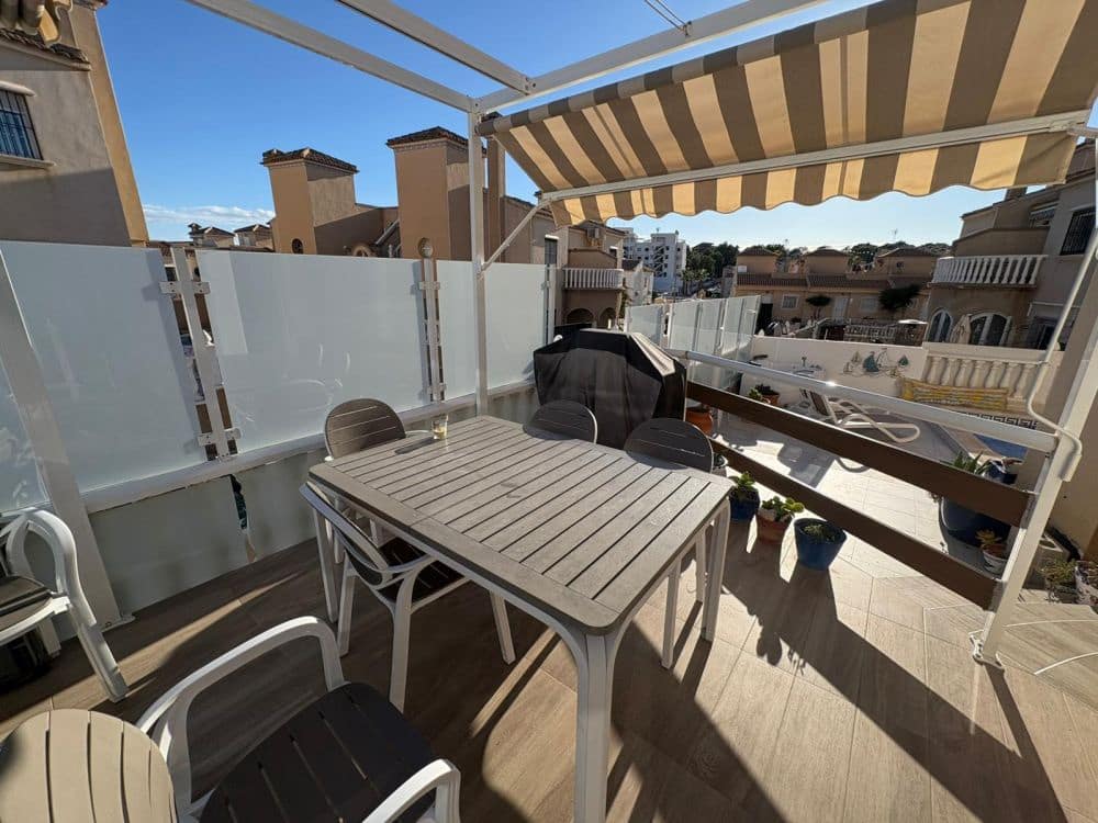 3 camera da letto Villa in vendita in Villamartin con piscina - 249.995 € (Rif: 9396315)