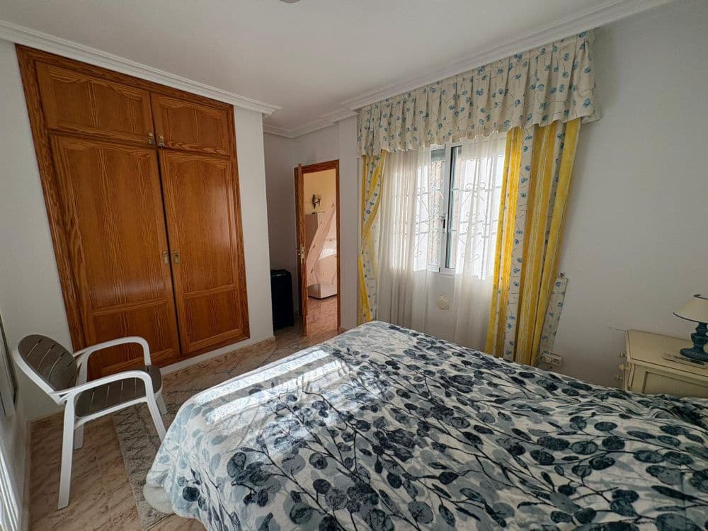 3 camera da letto Villa in vendita in Villamartin con piscina - 249.995 € (Rif: 9396315)