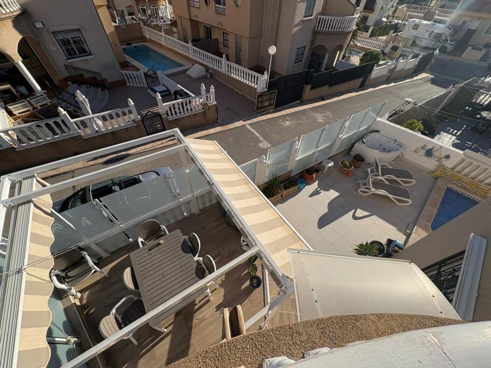 3 camera da letto Villa in vendita in Villamartin con piscina - 249.995 € (Rif: 9396315)