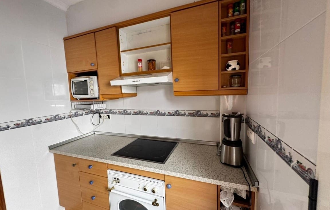 2 soveværelse Bungalow til salg i Playa Flamenca med swimmingpool garage - € 139.000 (Ref: 9396550)