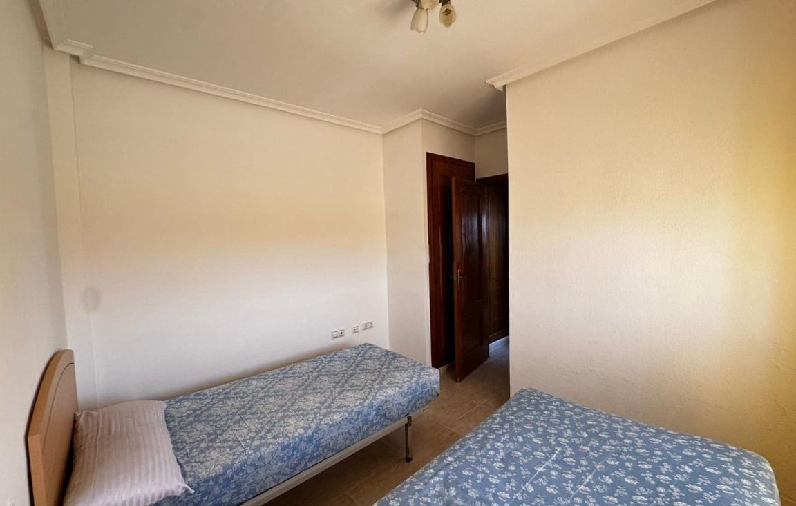 2 soveværelse Bungalow til salg i Playa Flamenca med swimmingpool garage - € 139.000 (Ref: 9396550)