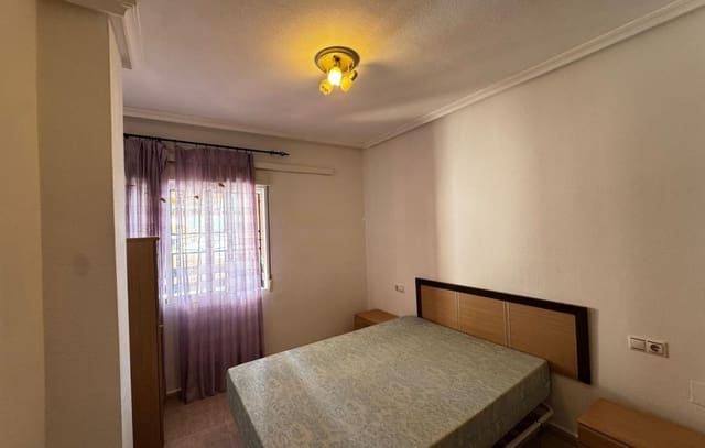 2 soveværelse Bungalow til salg i Playa Flamenca, Orihuela med swimmingpool garage - € 139.000 (Ref: 9396550)