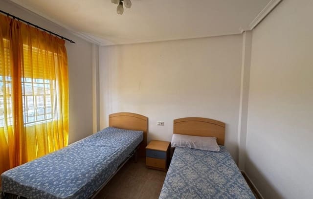 2 soveværelse Bungalow til salg i Playa Flamenca, Orihuela med swimmingpool garage - € 139.000 (Ref: 9396550)