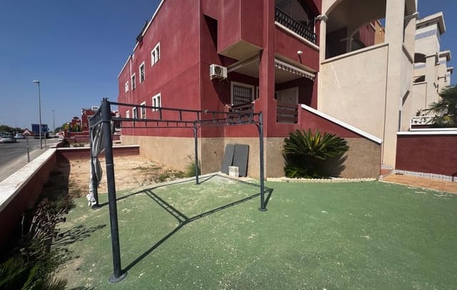 2 soveværelse Bungalow til salg i Playa Flamenca, Orihuela med swimmingpool garage - € 139.000 (Ref: 9396550)