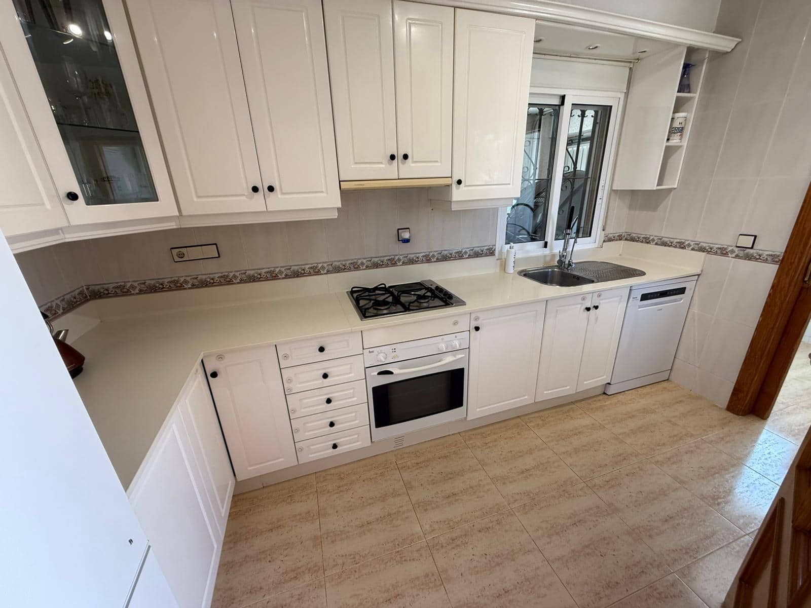 5 slaapkamer Villa te koop in Villamartin met zwembad garage - € 599.000 (Ref: 9398775)