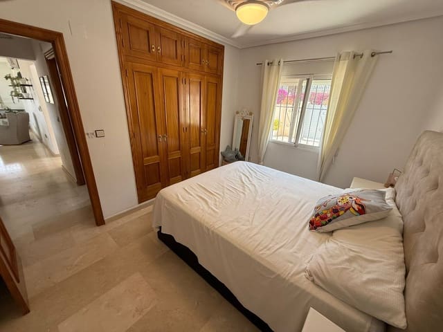 5 camera da letto Villa in vendita in Villamartin, Orihuela con piscina garage - 599.000 € (Rif: 9398775)
