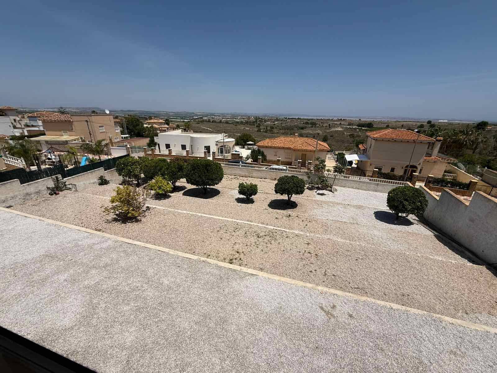 5 slaapkamer Villa te koop in Villamartin met zwembad garage - € 599.000 (Ref: 9398775)