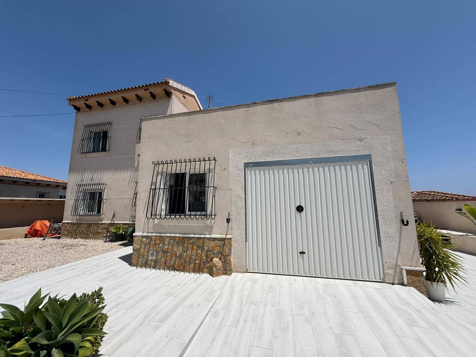 5 slaapkamer Villa te koop in Villamartin met zwembad garage - € 599.000 (Ref: 9398775)