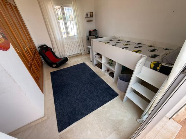 5 camera da letto Villa in vendita in Villamartin, Orihuela con piscina garage - 599.000 € (Rif: 9398775)