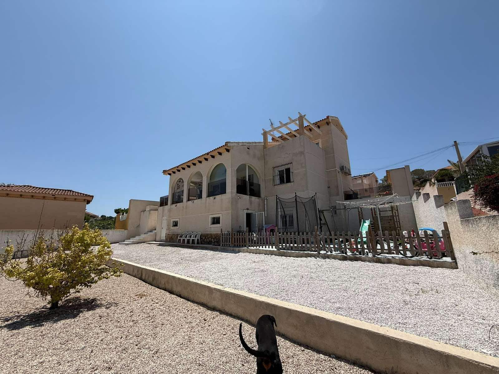 5 slaapkamer Villa te koop in Villamartin met zwembad garage - € 599.000 (Ref: 9398775)