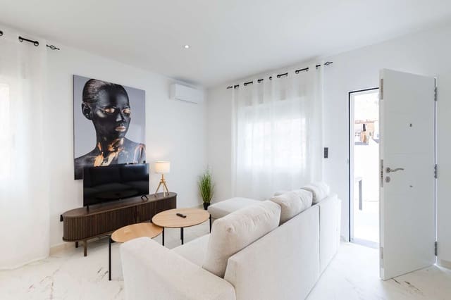 3 soveværelse Villa til salg i Villamartin, Orihuela med swimmingpool garage - € 299.000 (Ref: 9398776)