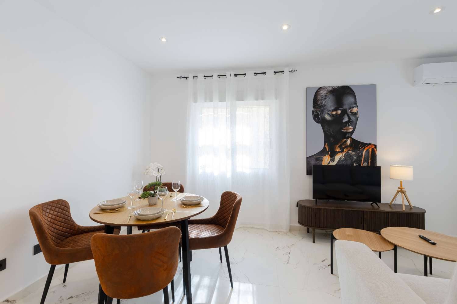 3 soveværelse Villa til salg i Villamartin med swimmingpool garage - € 299.000 (Ref: 9398776)