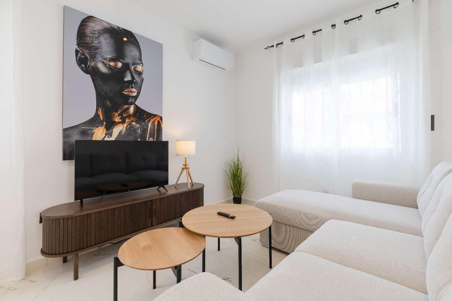 3 soveværelse Villa til salg i Villamartin med swimmingpool garage - € 299.000 (Ref: 9398776)