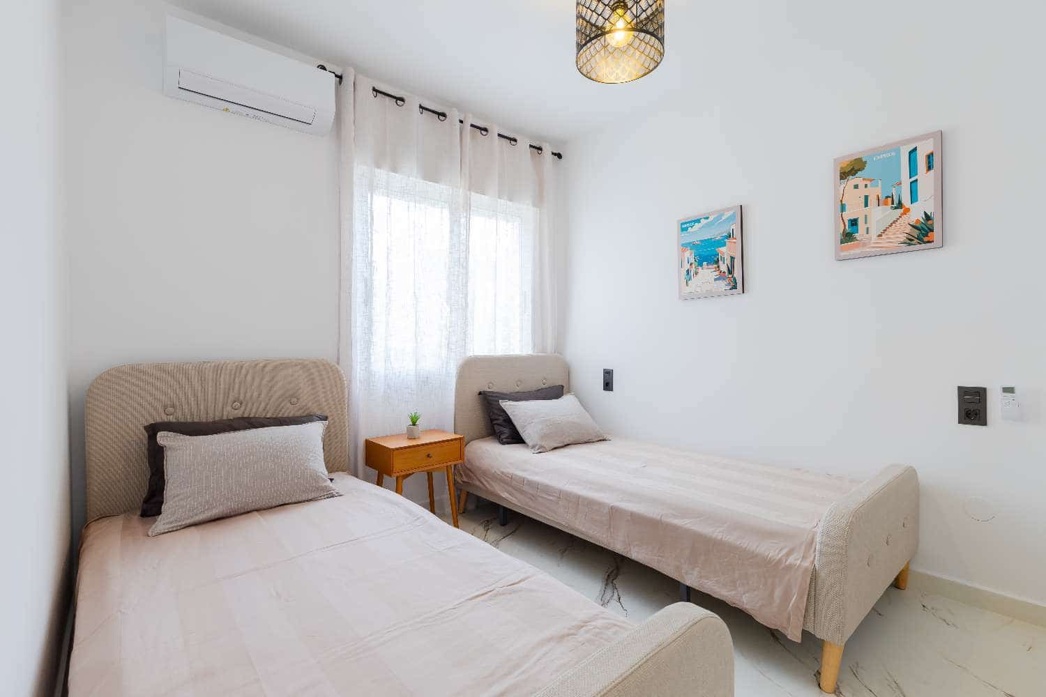 3 soveværelse Villa til salg i Villamartin med swimmingpool garage - € 299.000 (Ref: 9398776)