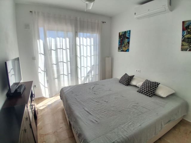 4 soveværelse Villa til salg i Villamartin, Orihuela med swimmingpool garage - € 499.900 (Ref: 9403627)