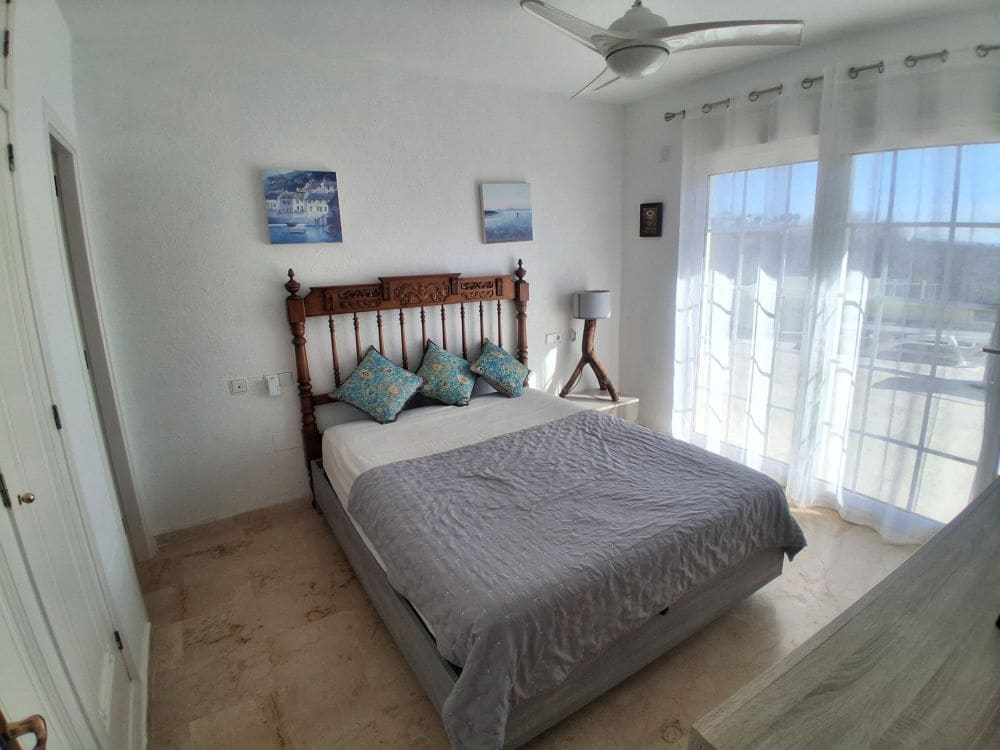4 bedroom Villa for sale in Villamartin with pool garage - € 499,900 (Ref: 9403627)