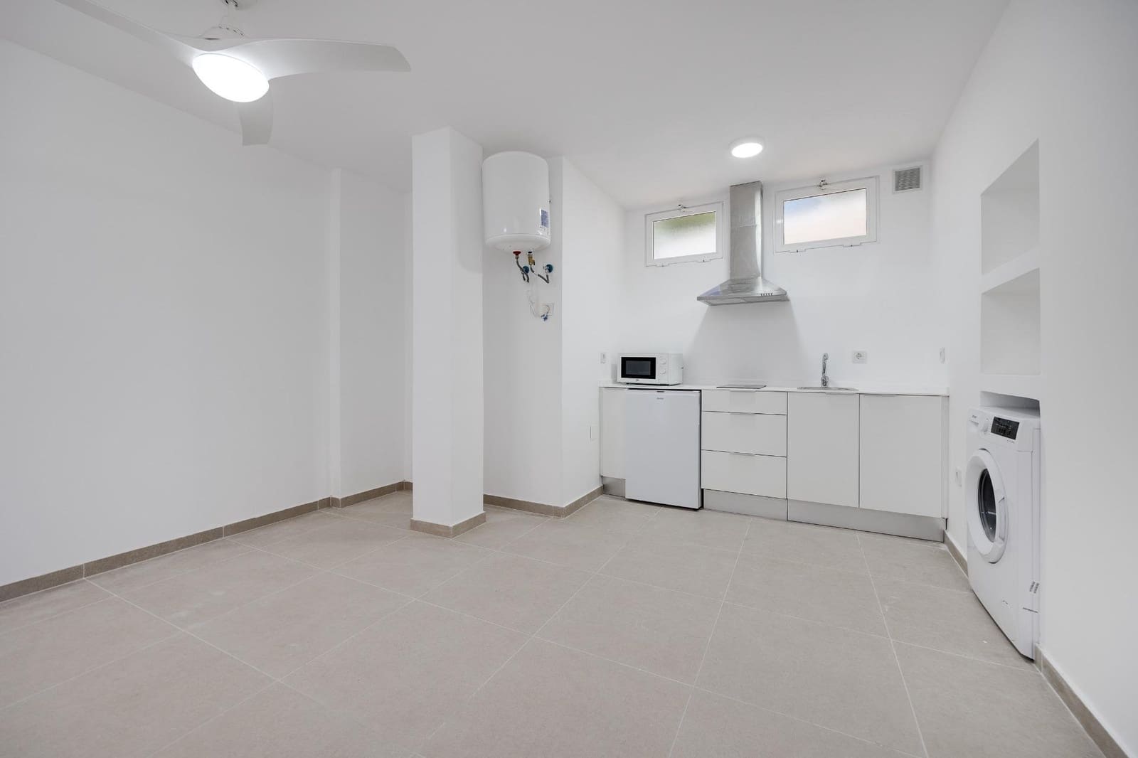 4 slaapkamer Villa te koop in La Zenia met garage - € 345.000 (Ref: 9412680)