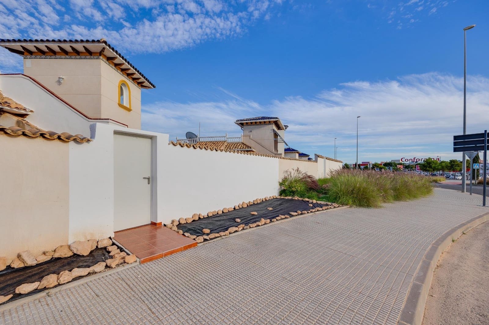 4 slaapkamer Villa te koop in La Zenia met garage - € 345.000 (Ref: 9412680)