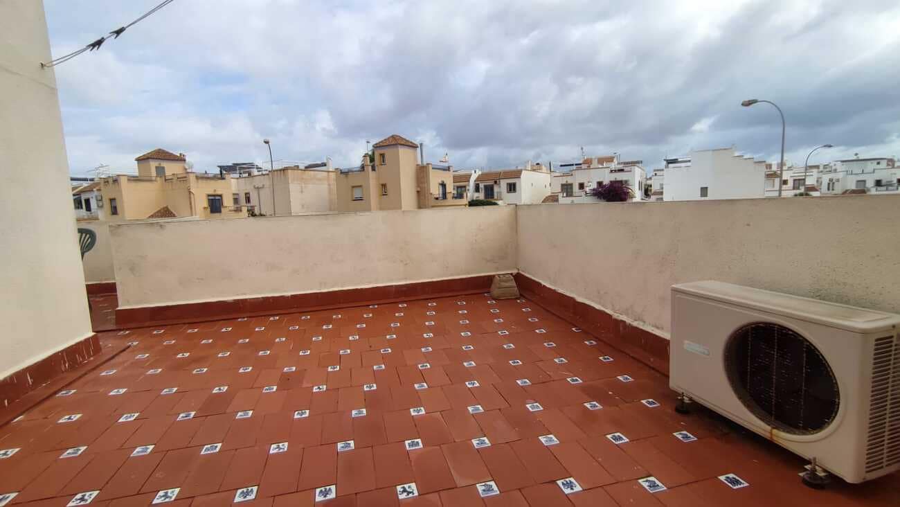 3 bedroom Villa for sale in Playa Flamenca with pool garage - € 249,000 (Ref: 9412681)