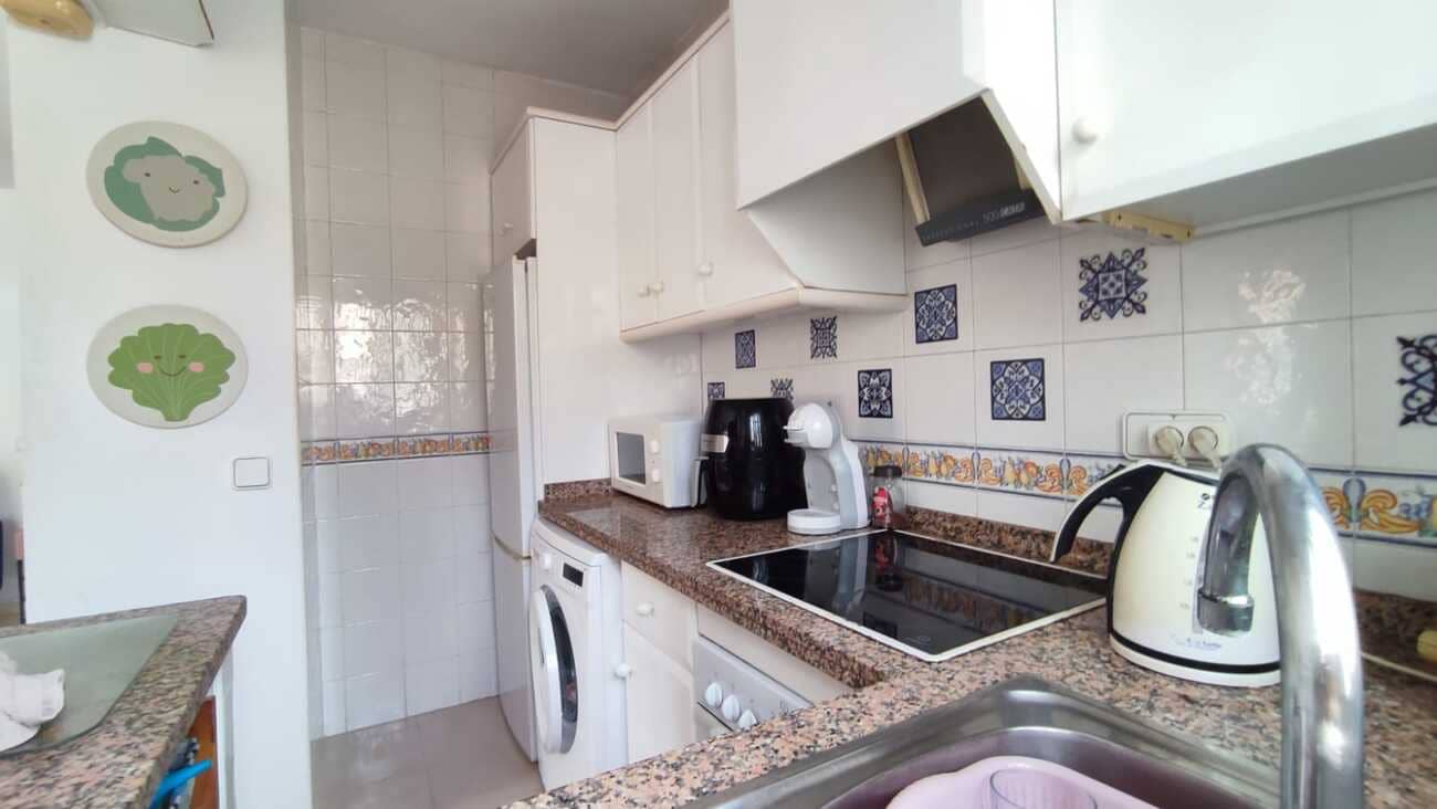 3 bedroom Villa for sale in Playa Flamenca with pool garage - € 249,000 (Ref: 9412681)