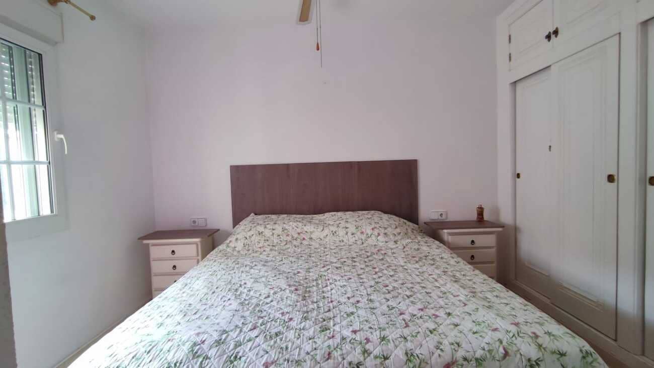 3 bedroom Villa for sale in Playa Flamenca with pool garage - € 249,000 (Ref: 9412681)