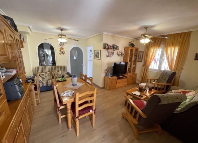 Chalet de 3 habitaciones en Playa Flamenca, Orihuela en venta con piscina garaje - 227.900 € (Ref: 9412682)