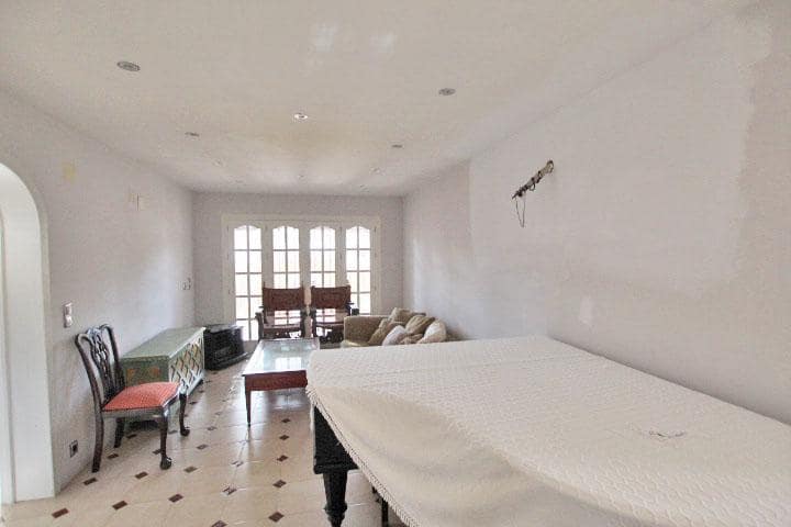 5 quarto Moradia para venda em Los Balcones com piscina garagem - 440 000 € (Ref: 9417431)