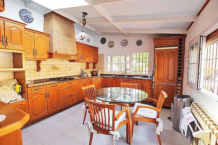 5 quarto Moradia para venda em Los Balcones com piscina garagem - 440 000 € (Ref: 9417431)