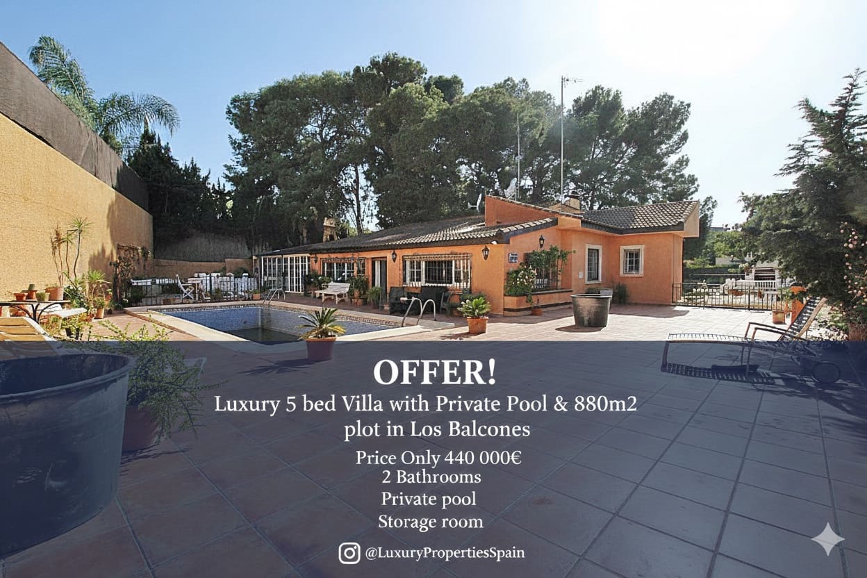 5 quarto Moradia para venda em Los Balcones com piscina garagem - 440 000 € (Ref: 9417431)