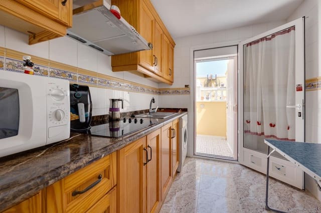 3 slaapkamer Villa te koop in La Zenia, Orihuela met zwembad garage - € 259.500 (Ref: 9420490)
