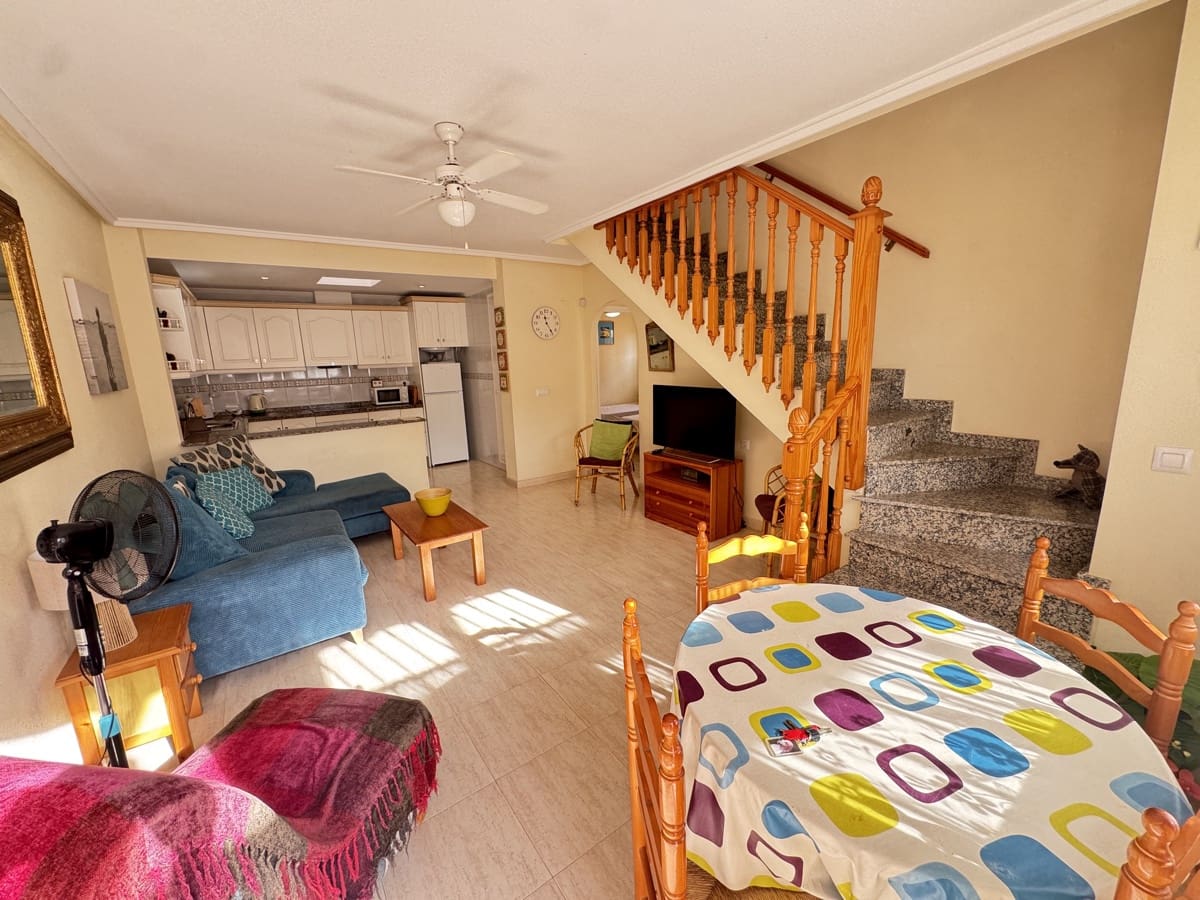 Chalet de 3 habitaciones en Playa Flamenca en venta con piscina garaje - 199.999 € (Ref: 9453275)