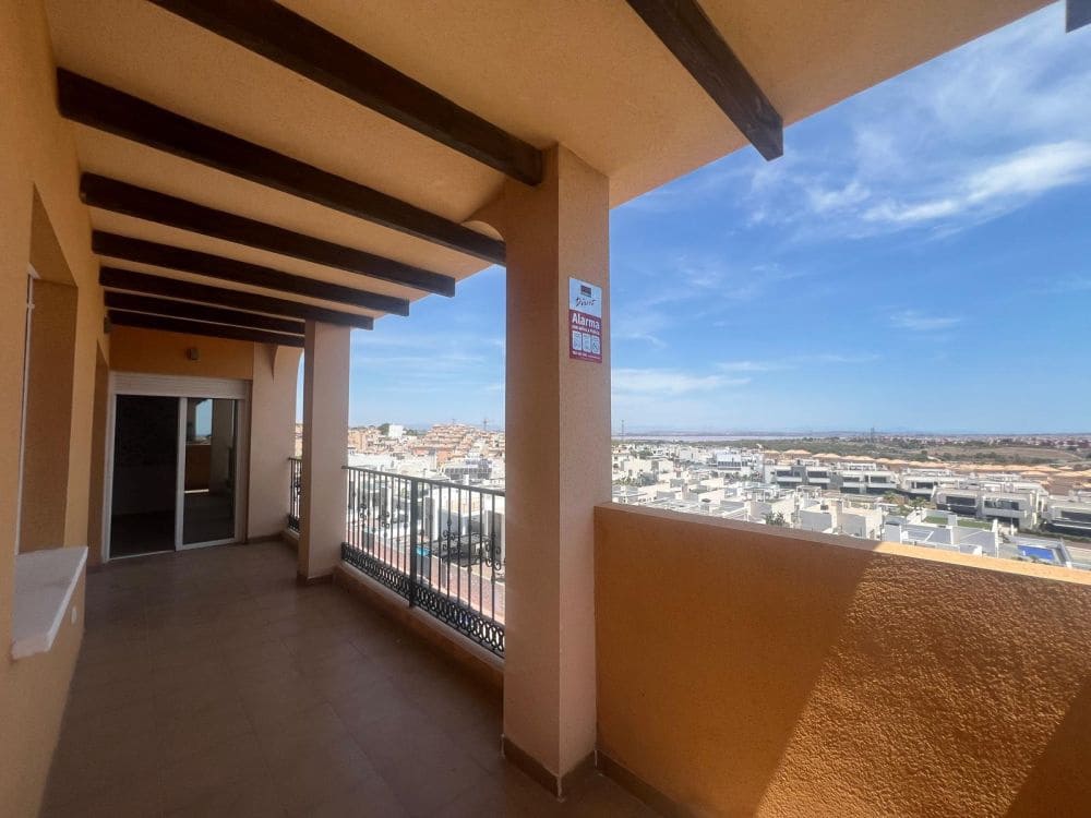 2 quarto Penthouse para venda em Playa Flamenca com piscina - 134 995 € (Ref: 9462806)