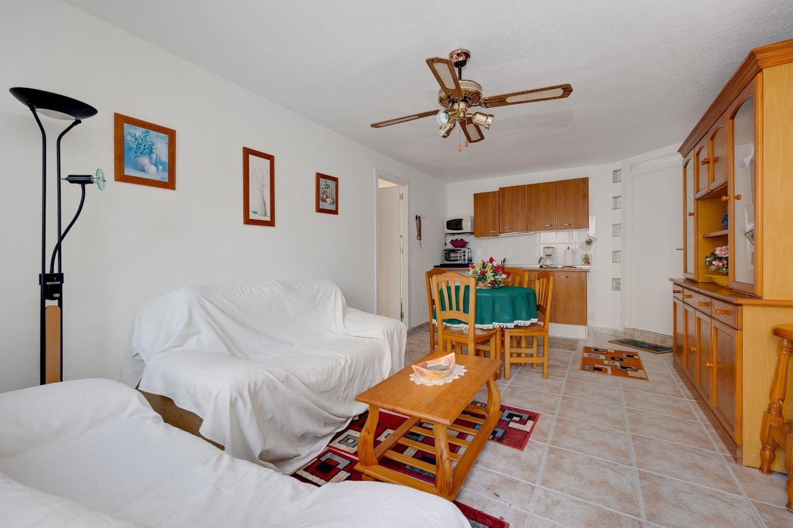 4 bedroom Villa for sale in La Zenia with pool garage - € 305,000 (Ref: 9488454)