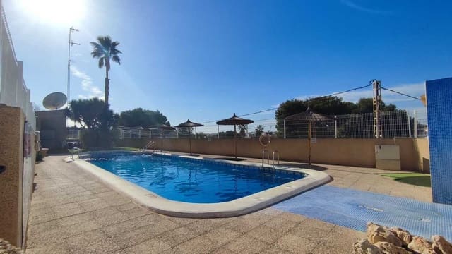 3 camera da letto Villa in vendita in Playa Flamenca, Orihuela con piscina garage - 184.950 € (Rif: 9488455)
