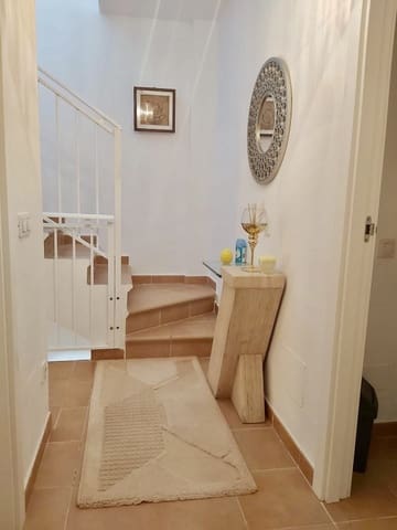 3 slaapkamer Villa te koop in Villamartin, Orihuela met zwembad - € 175.000 (Ref: 9488456)