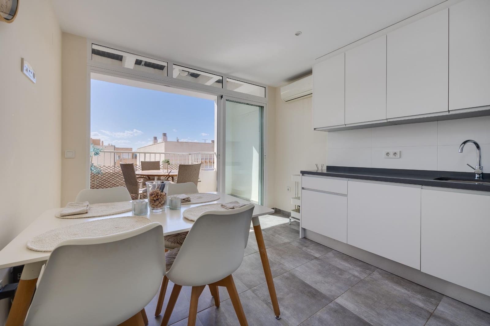 3 soveværelse Penthouse til salg i Torrevieja - € 180.000 (Ref: 9488457)