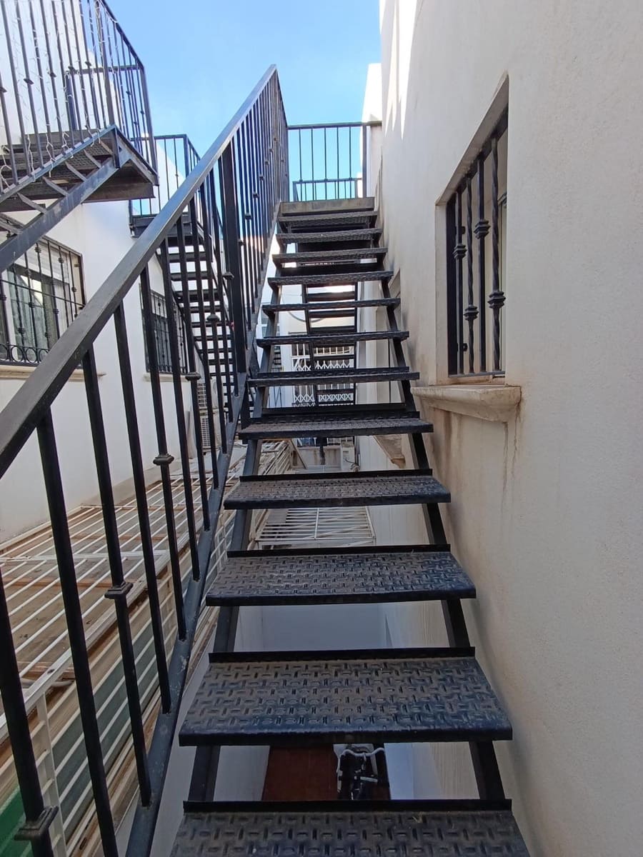 2 bedroom Penthouse for sale in Playa Flamenca with pool - € 159,900 (Ref: 9490082)