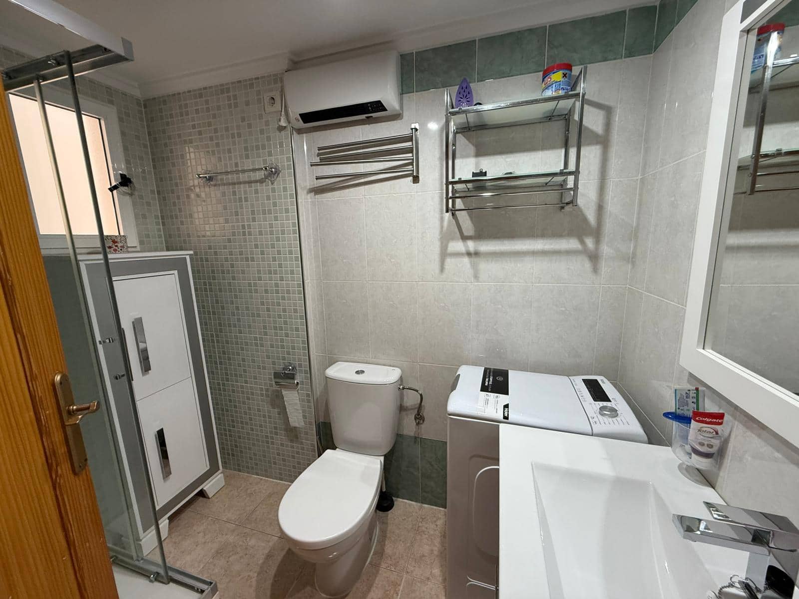 2 bedroom Apartment for sale in Torrevieja with pool - € 129,000 (Ref: 9495550)