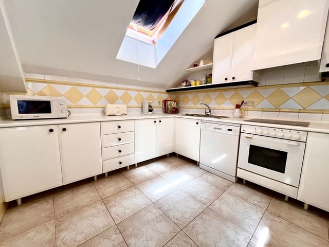 3 makuuhuone Kattohuoneisto myytävänä paikassa Cabo Roig, Orihuela mukana uima-altaan 
autotalli - 239 000 € (Ref: 9499856)