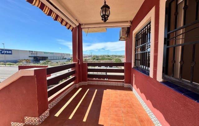 2 sypialnia Bungalow na sprzedaż w Playa Flamenca, Orihuela z basenem garażem - 134 999 € (Ref: 9528449)