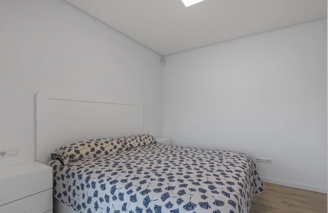 3 sovrum Lägenhet till salu i La Zenia med pool garage - 269 000 € (Ref: 9569244)