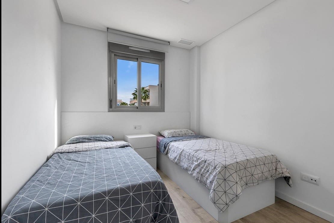 3 sovrum Lägenhet till salu i La Zenia med pool garage - 269 000 € (Ref: 9569244)