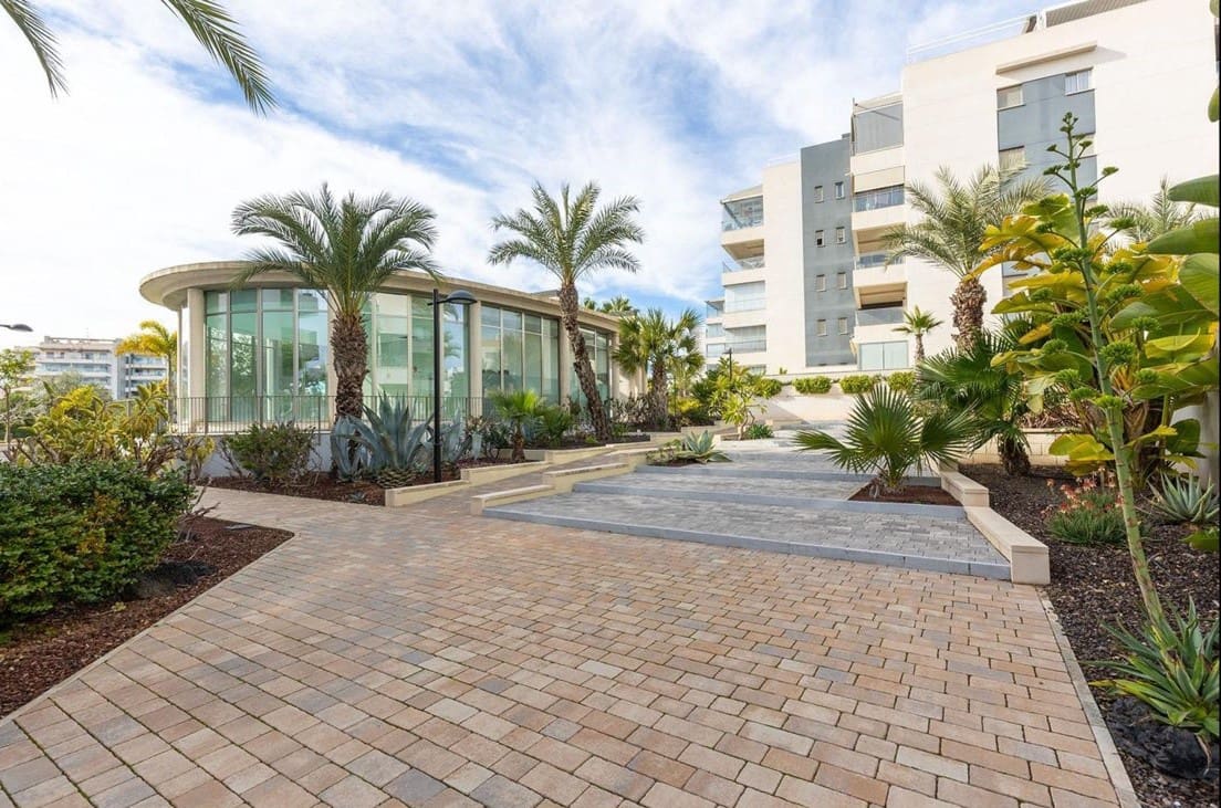 3 sovrum Lägenhet till salu i La Zenia med pool garage - 269 000 € (Ref: 9569244)