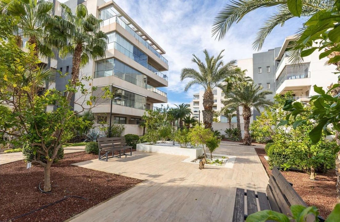 3 sovrum Lägenhet till salu i La Zenia med pool garage - 269 000 € (Ref: 9569244)