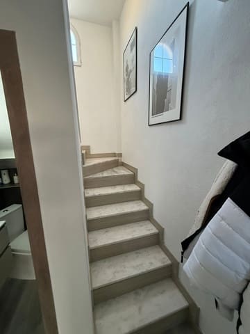 3 makuuhuone Huvila myytävänä paikassa Playa Flamenca, Orihuela mukana uima-altaan 
autotalli - 399 000 € (Ref: 9572141)