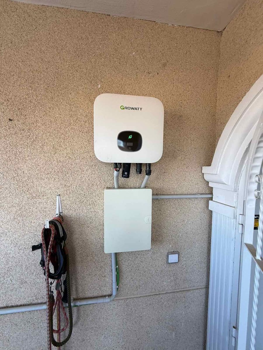 3 makuuhuone Huvila myytävänä paikassa Playa Flamenca mukana uima-altaan 
autotalli - 399 000 € (Ref: 9572141)